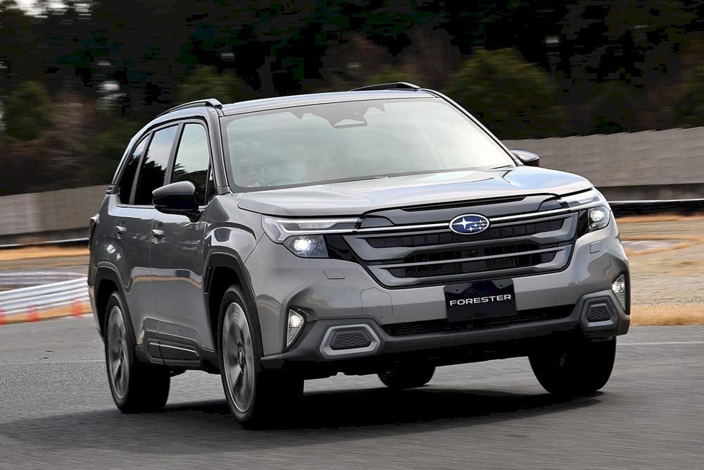 Subaru Forester 2026 ra mắt, giá quy đổi từ 1,1 tỷ đồng