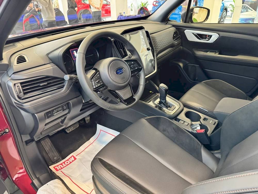 Subaru Forester 2025 : Nhập khẩu Nhật Bản, động cơ 2.5L, chênh 100 triệu có đáng giá?